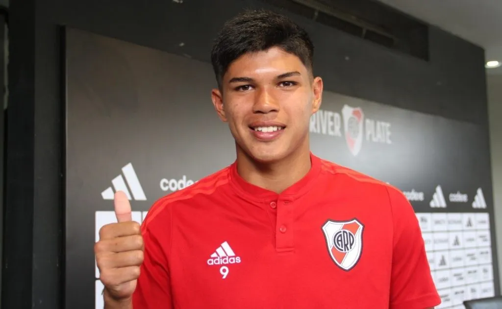 El delantero podría llegar a Central Córdoba. (Prensa River)