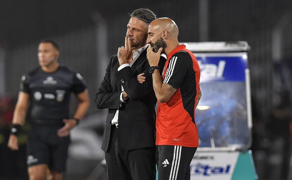 Con Demichelis en el banco, el posible 11 de River vs. Sarmiento.