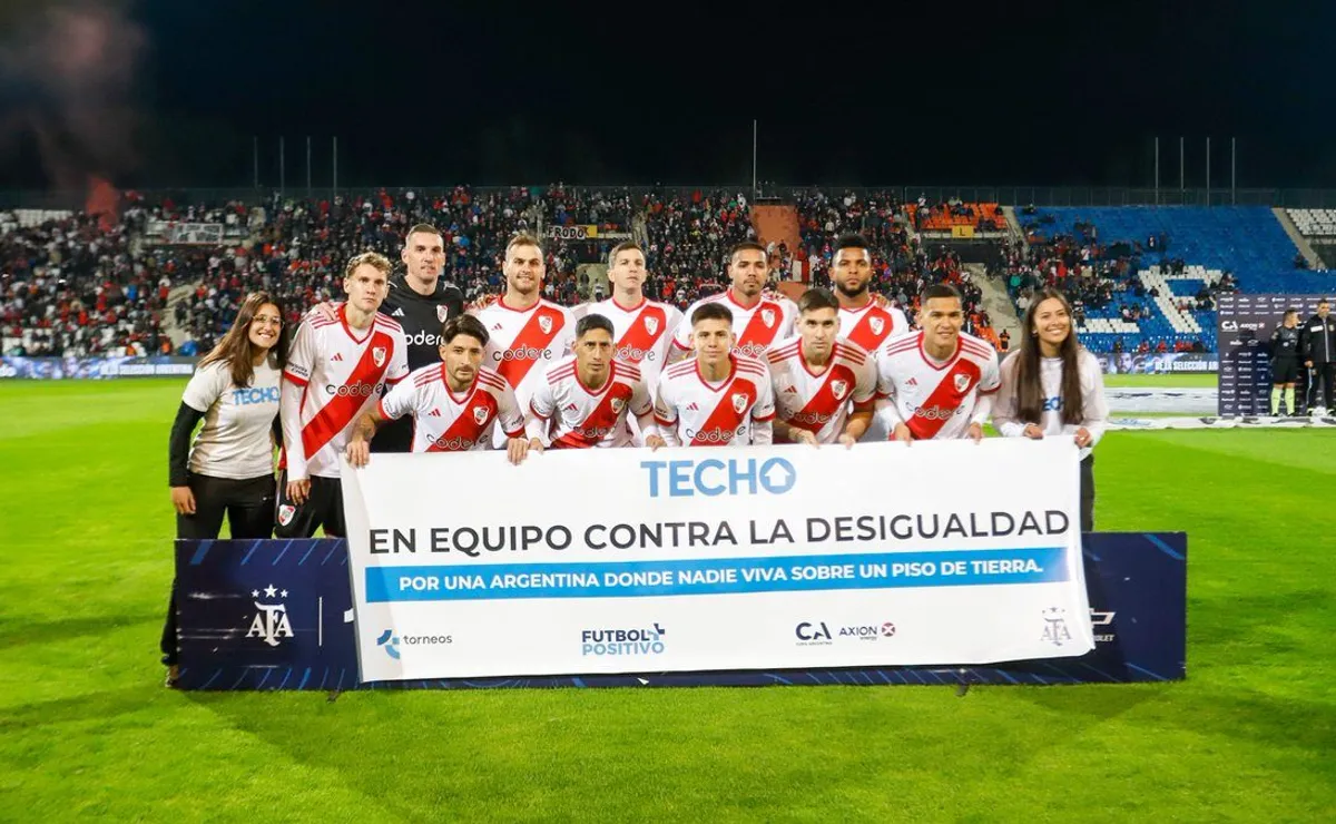 Los once titulares de River ante Temperley.