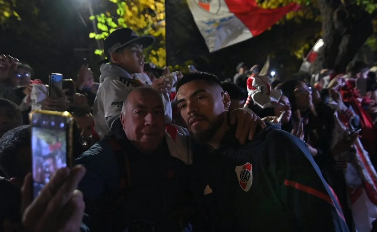 River llegó a Mendoza y fue recibido por una multitud.