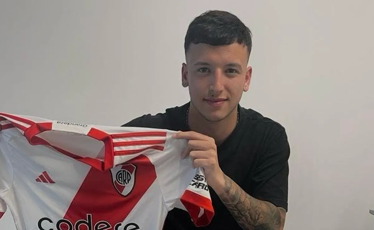 El jugador que rescindió su contrato con River y se fue sin jugar