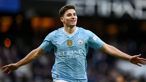 Julián Álvarez podría irse de Manchester City y son varios los clubes que lo quieren.
