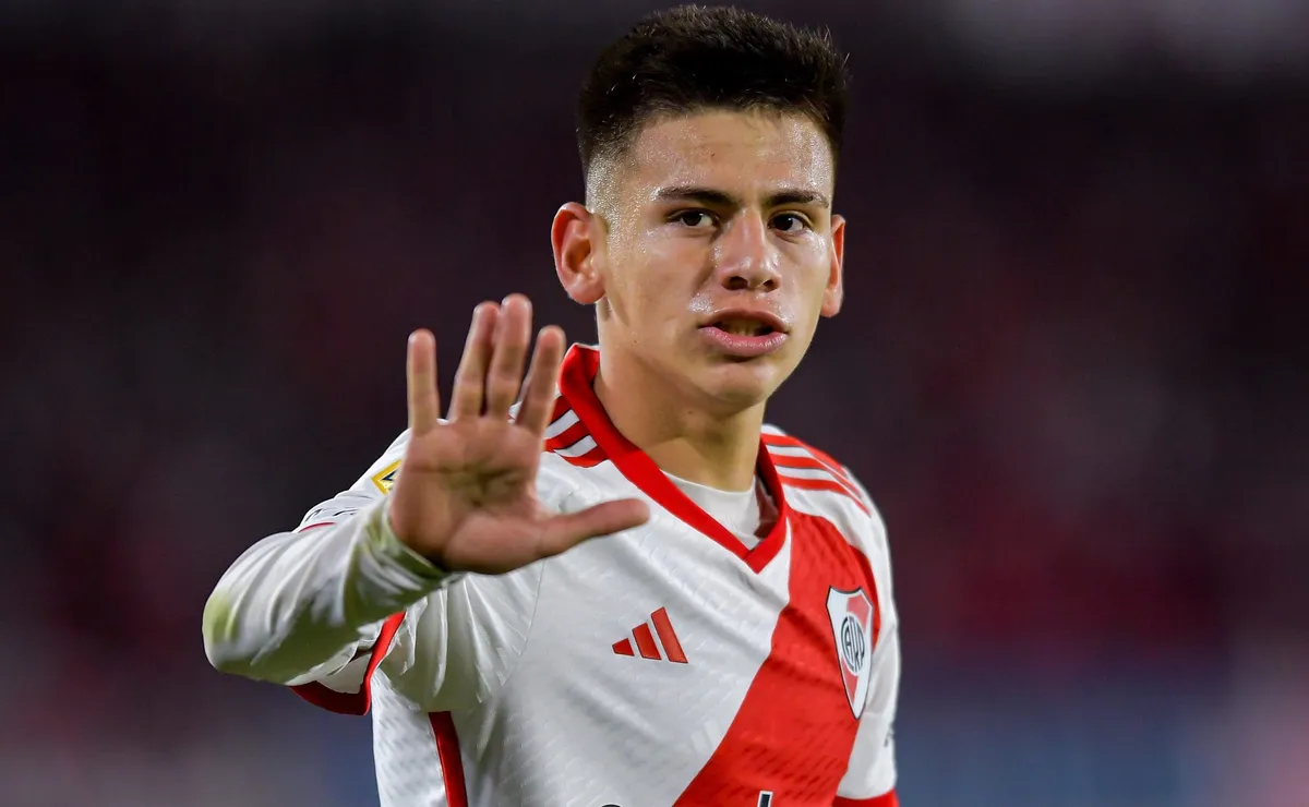 El Millonario enfrenta a Temperley en Mendoza.