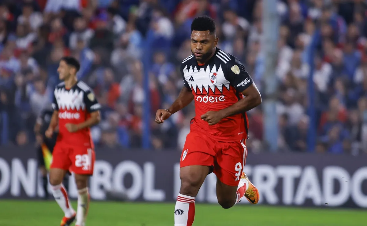 Miguel Borja marcó uno de los goles de River ante Nacional en Montevideo. El partido por la Copa Libertadores finalizó 2 a 2 (Foto: Getty).