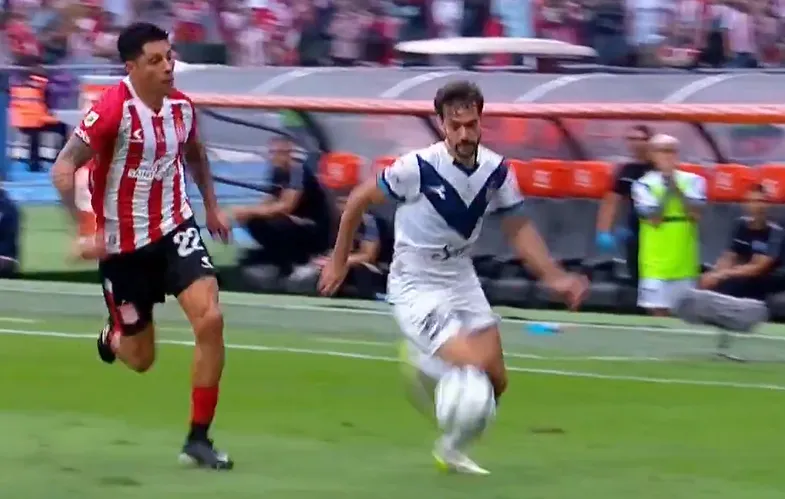 Enzo Pérez durante la final de la Copa de la Liga.