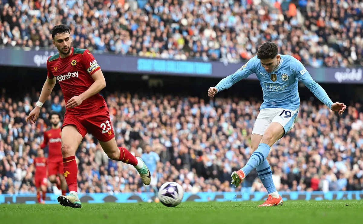 Julián Álvarez anotó para el Manchester City