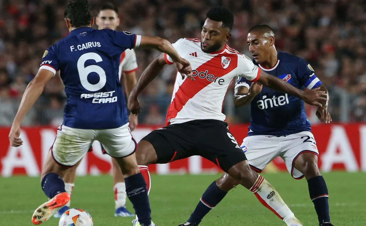 River y Nacional se vuelven a cruzar, esta vez en Montevideo.