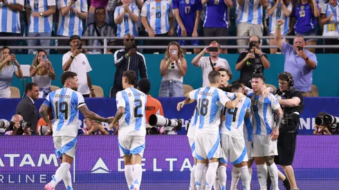 La Selección Argentina clasificó a cuartos de final con puntaje perfecto.