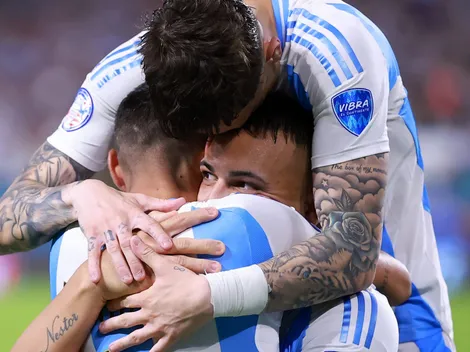 Argentina venció con claridad a Perú y aseguró la primera posición