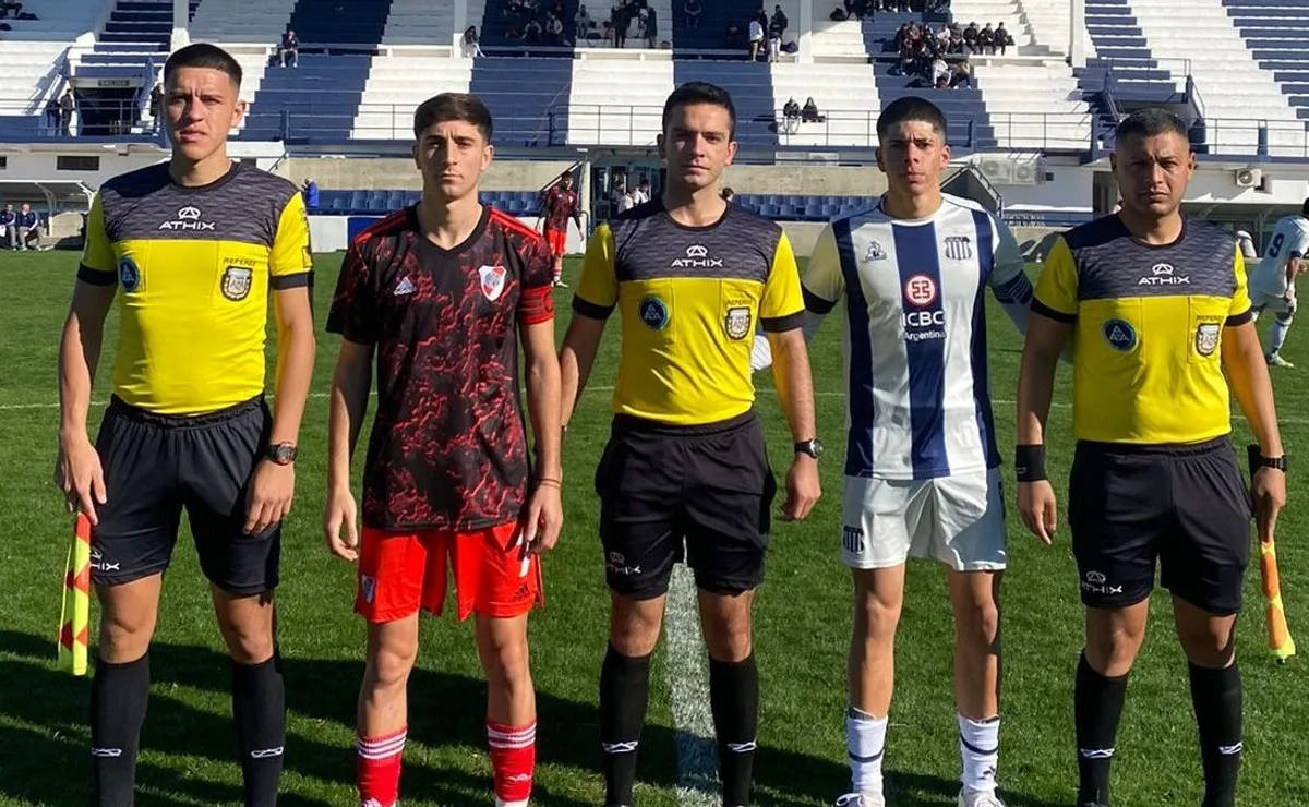Juan Bautista Dadín marcó un doblete para la Quinta División.