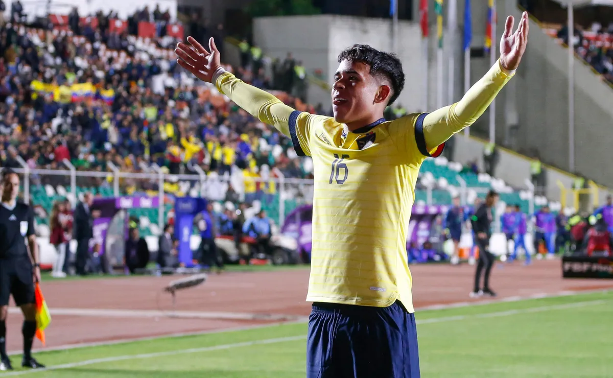 Kendry Paéz celebra un gol de Ecuador.