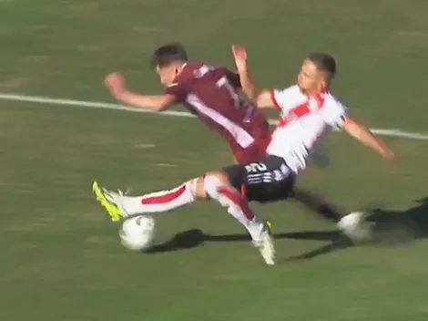 VIDEO | El insólito penal que le cobraron en contra a River ante Lanús en Reserva