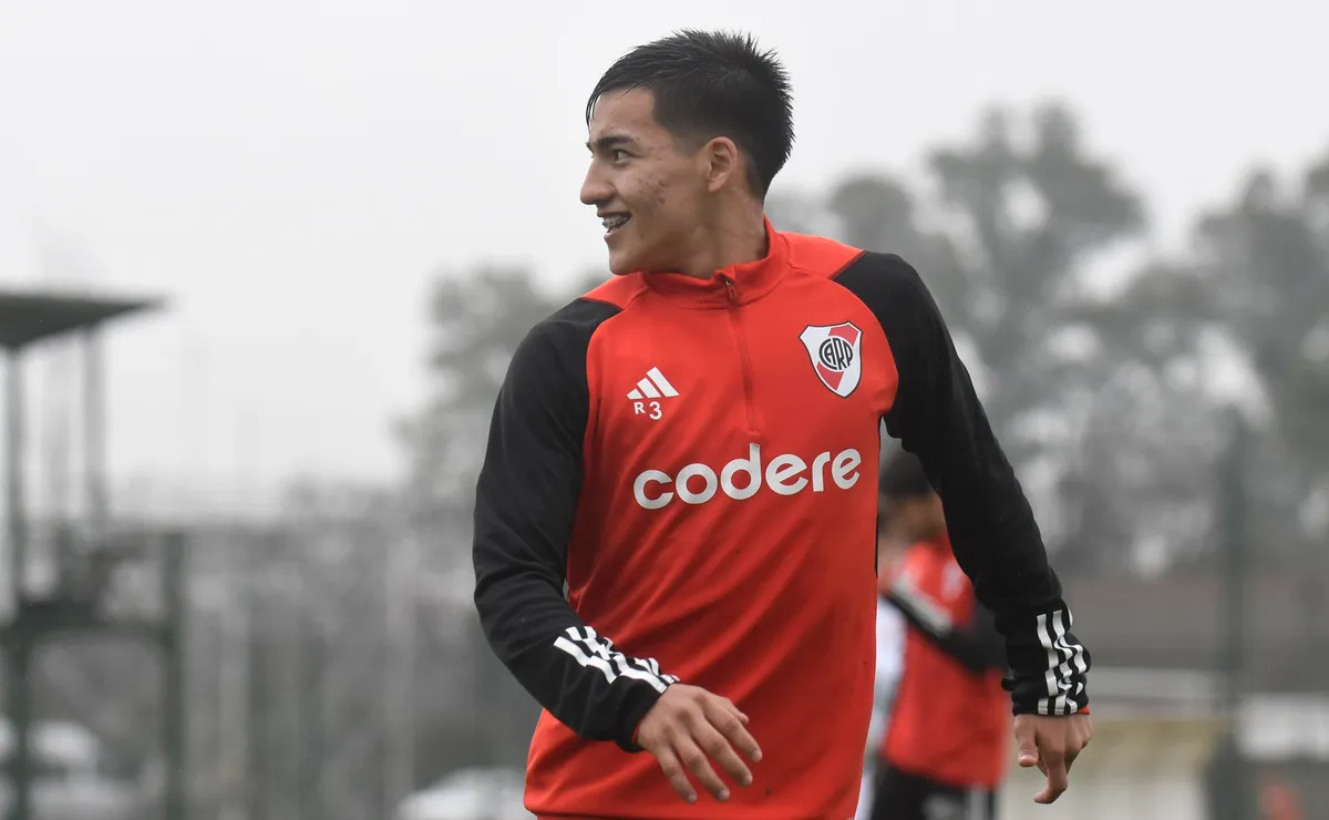 Subiabre llegó desde la C.A.I de Comodoro Rivadavia a Nuñez. Foto: @RiverPlate.