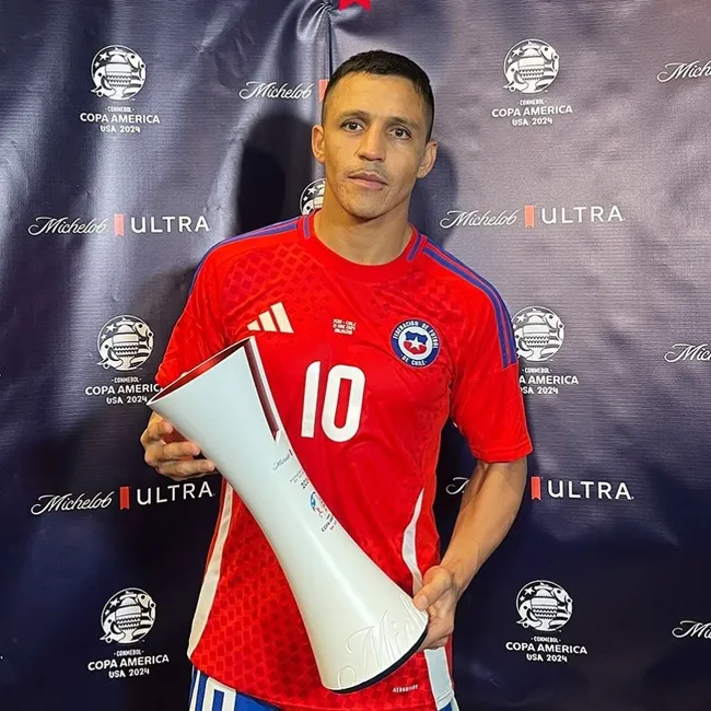 Alexis Sánchez fue elegido el jugador MVP de Chile-Perú en la Copa América 2024.