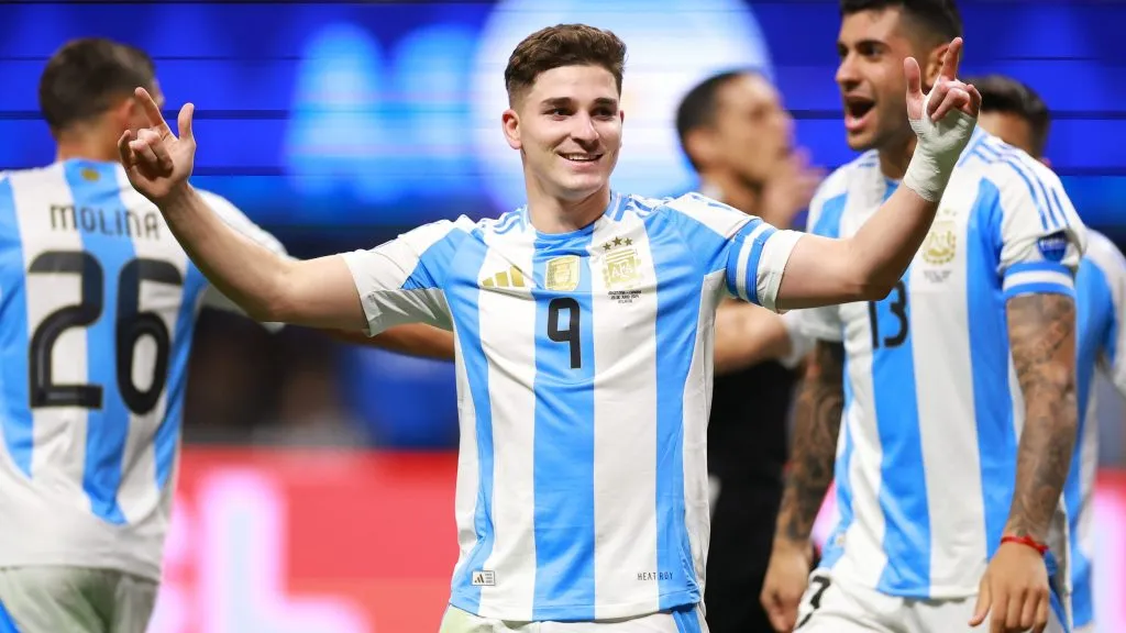 Julián puso el primero de la Selección.