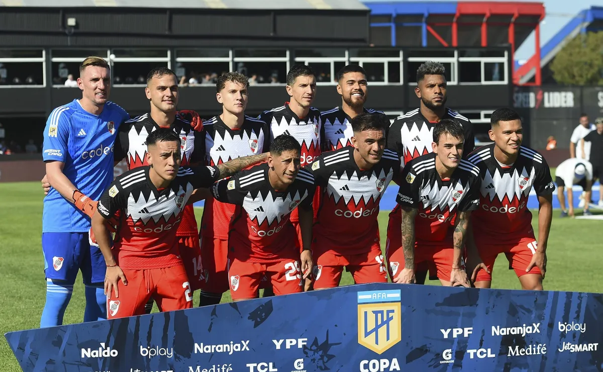 River vuelve a visitar a Riestra.