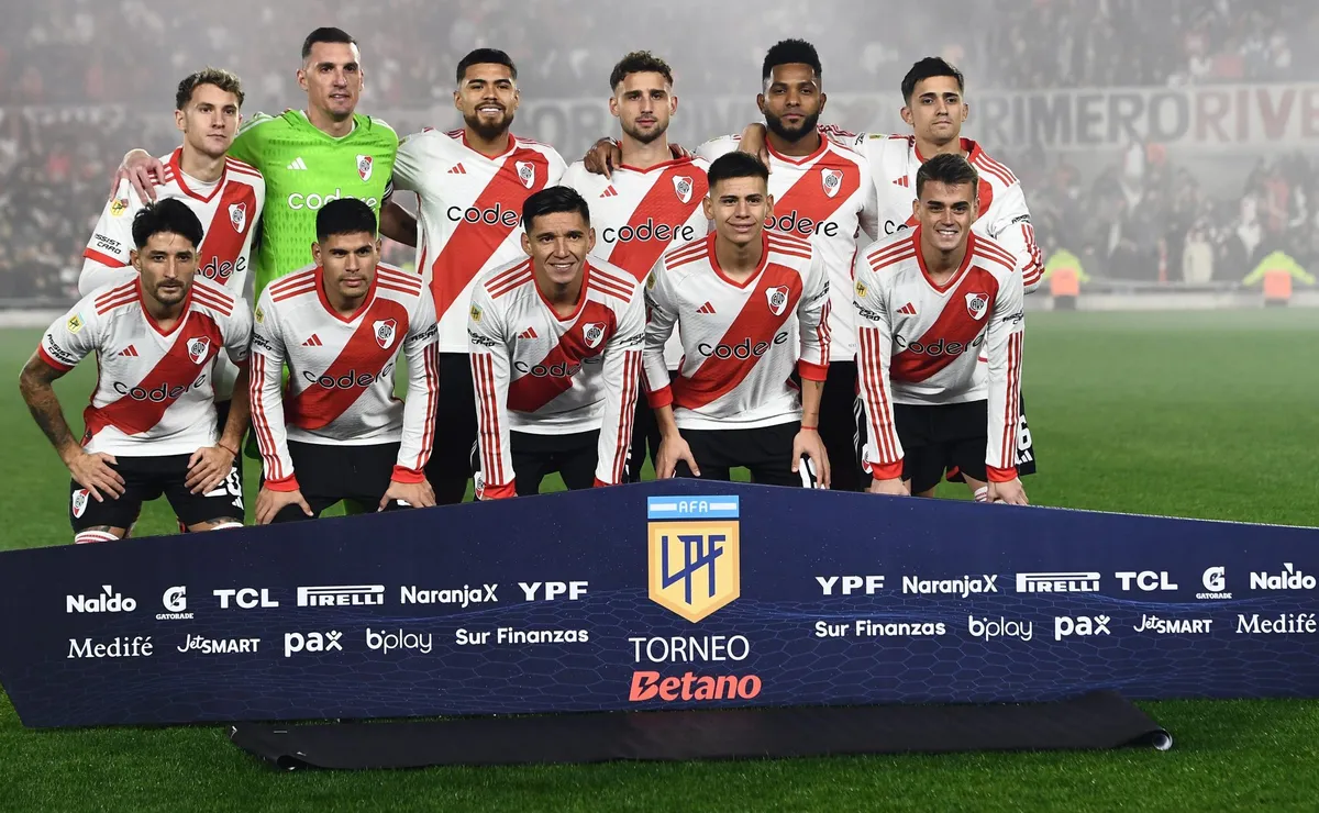 River busca refuerzos.
