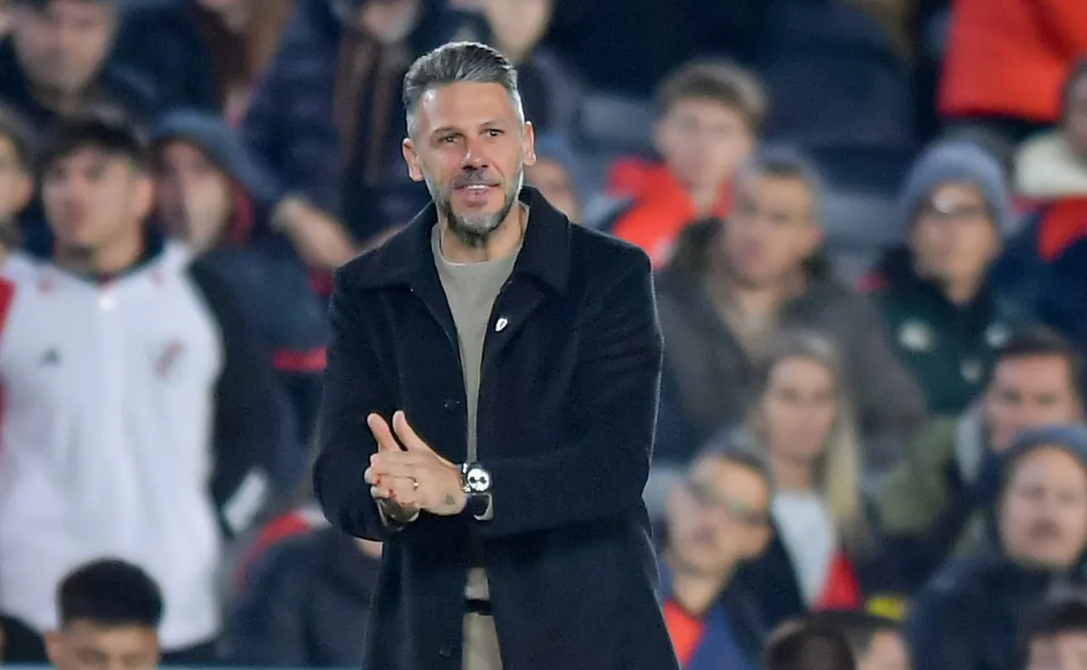 Martín Demichelis ya piensa en los once para enfrentar a Deportivo Riestra
