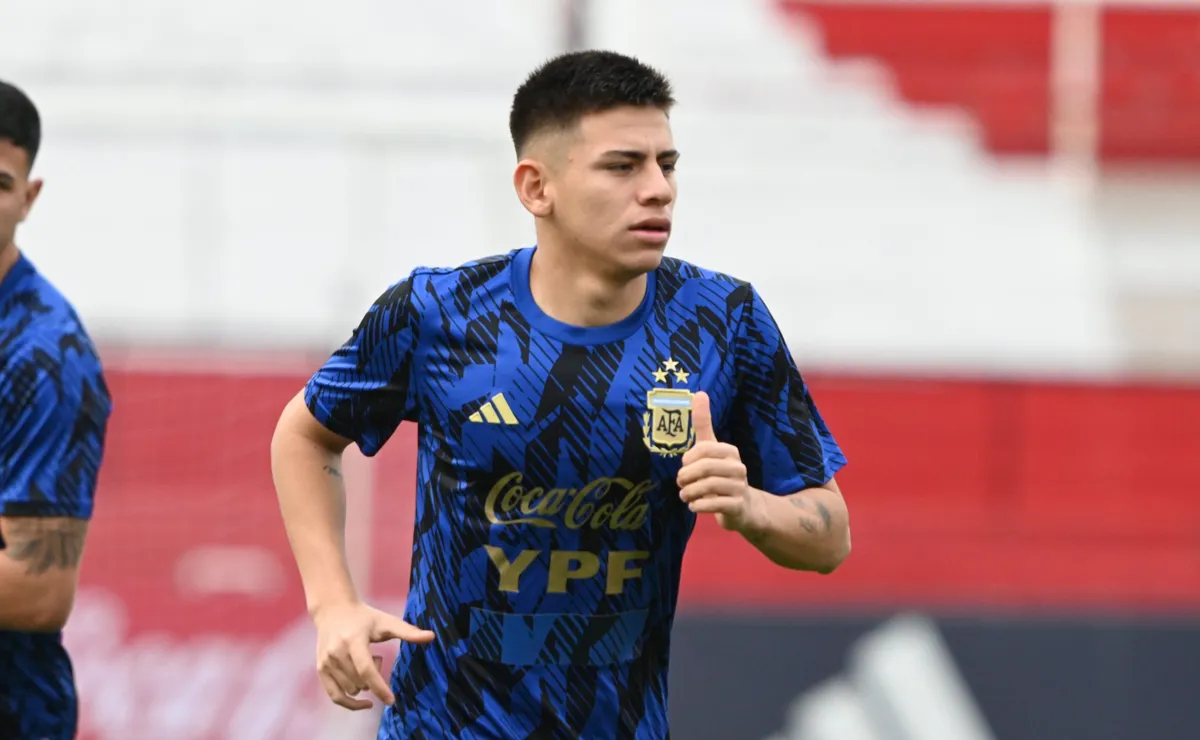 Echeverri jugará los JJOO. Foto: @Argentina.