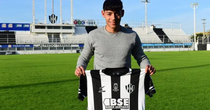 Trindade ya es jugador de Central Córdoba. (Prensa Central Córdoba)