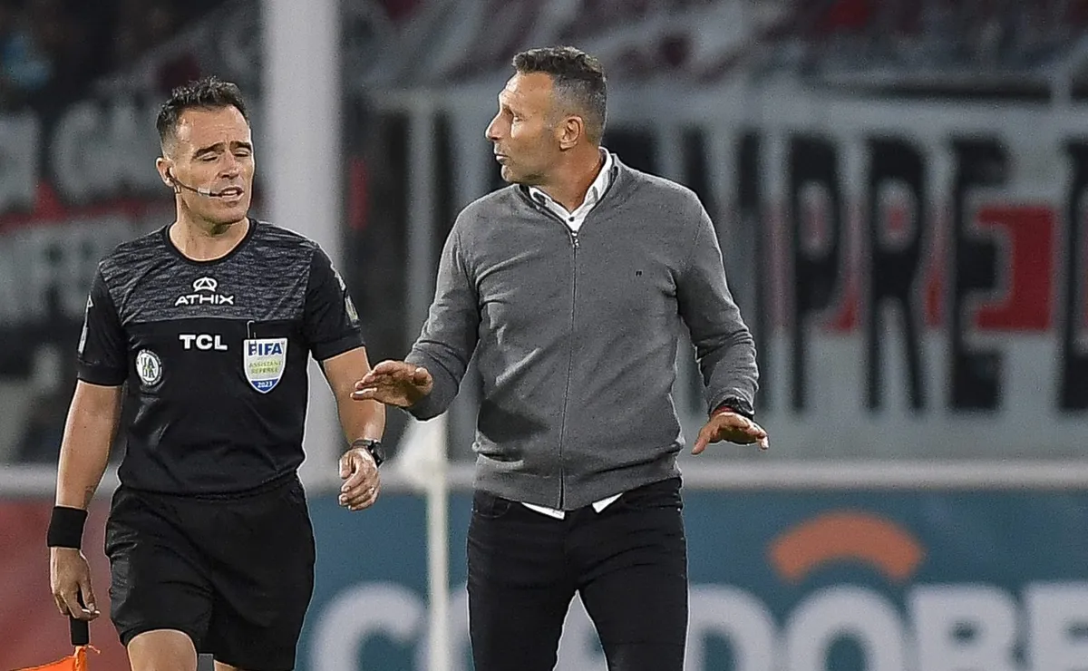 Walter Ribonetto palpitó el cruce entre River y Talleres por los octavos de la Copa Libertadores.