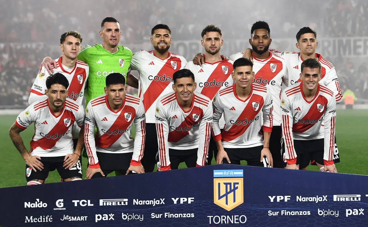 Los once titulares de River ante Tigre.