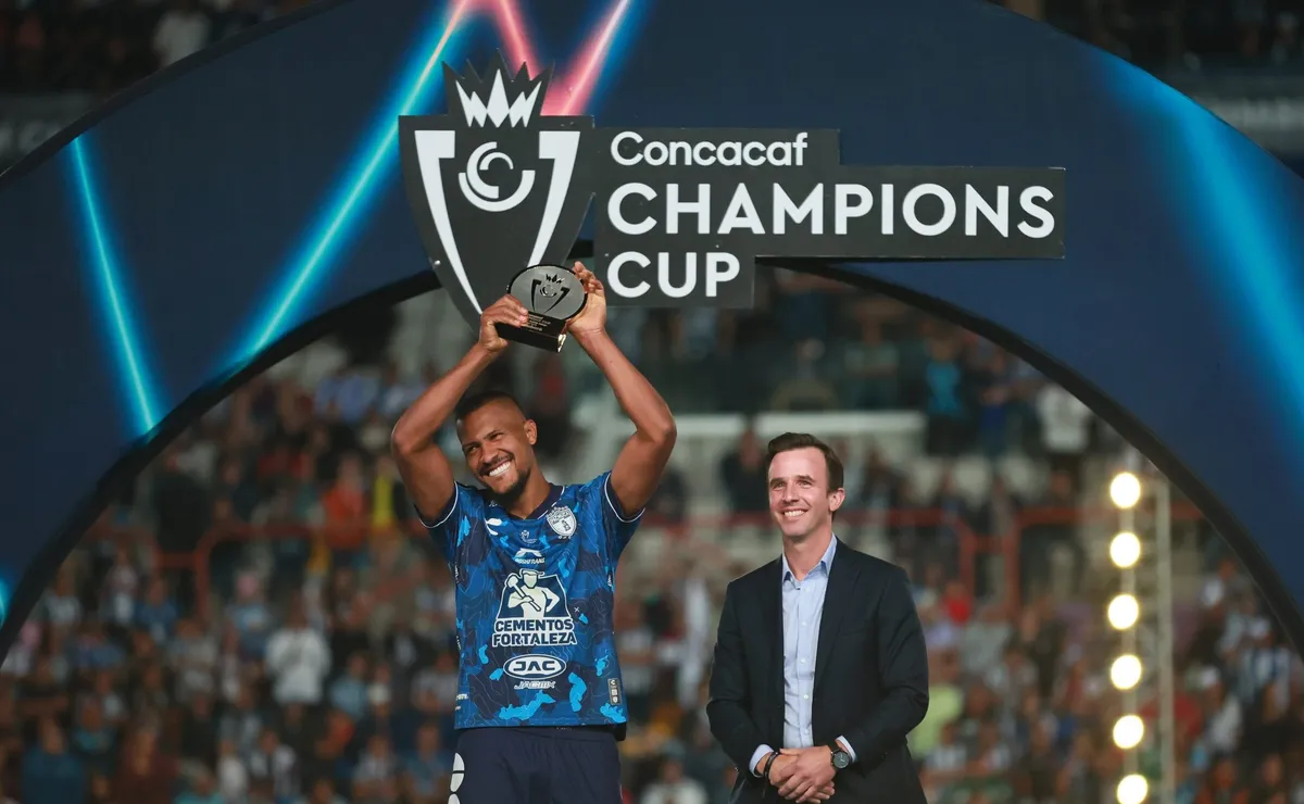 Salomón Rondón, de la difícil adaptación al Mundo River a su felicidad en Pachuca (Foto: Getty)
