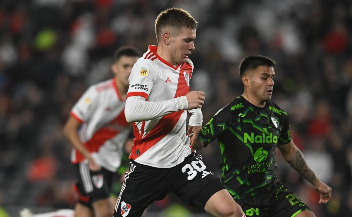Mastantuono, autor de un golazo en el final.