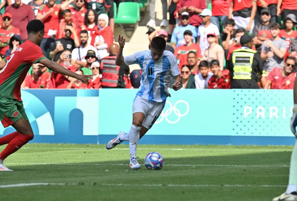Echeverri podría meterse en el once titular de Argentina vs. Irak.
