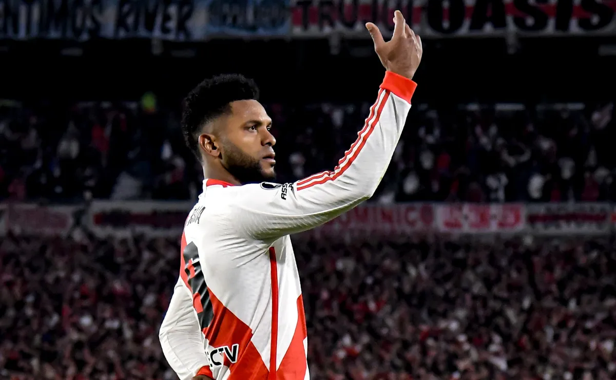 Borja festeja un tanto de River.