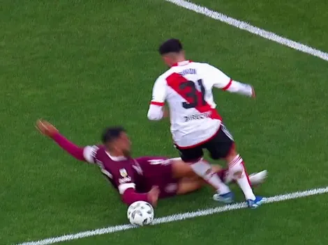 Polémica: el VAR omitió un posible penal para River por mano de Luciatti
