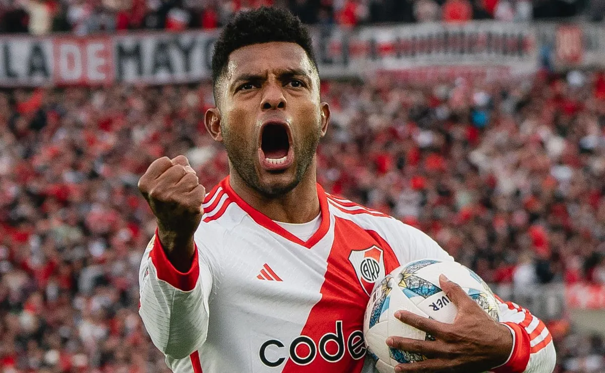 Miguel Borja sigue intratable y llegó a 24 goles con River en lo que va del año.