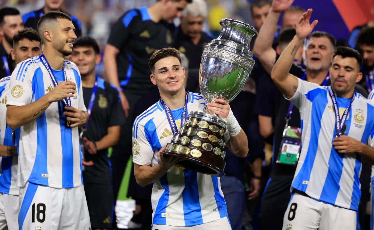 Julián Álvarez viene de ser campeón de América.
