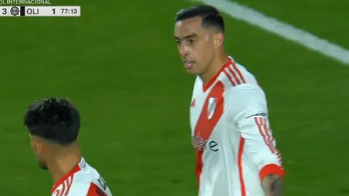 Funes Mori se equivocó en el gol de Olimpia.