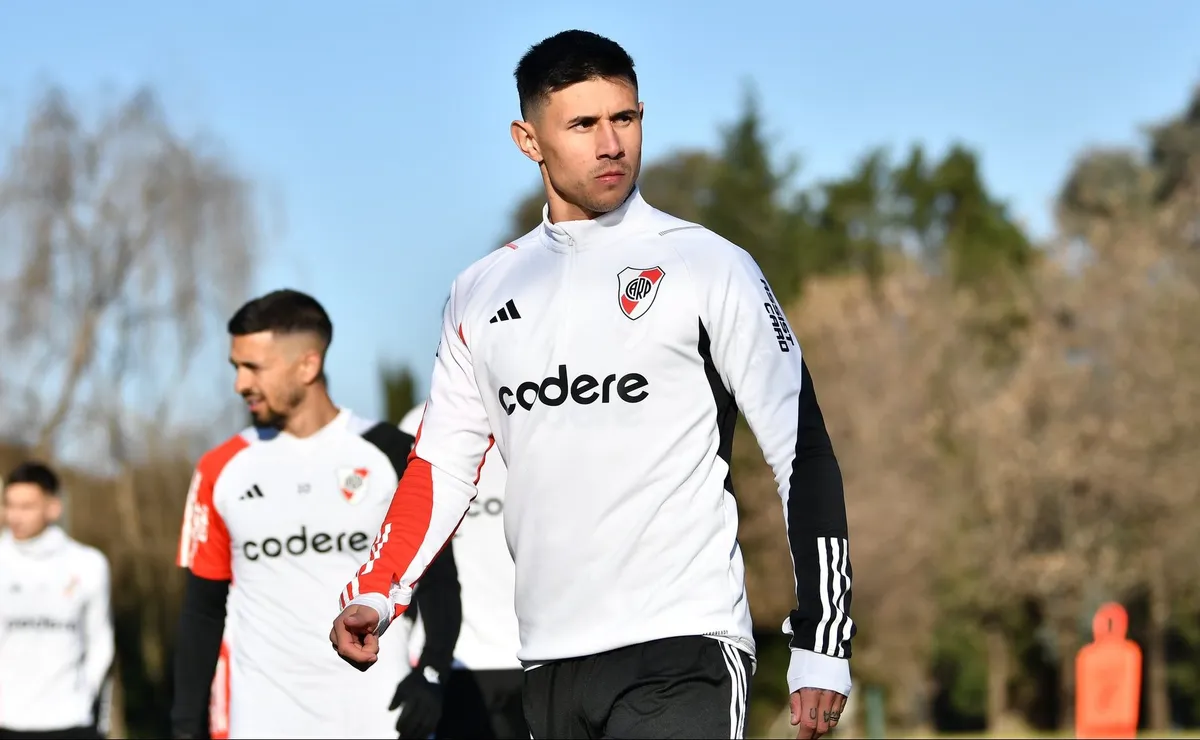 Adam Bareiro tuvo su primer entrenamiento en River.