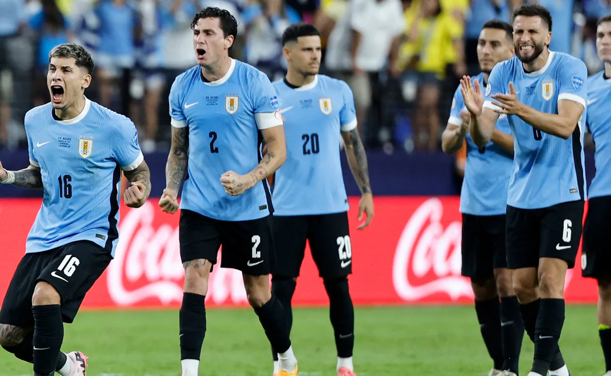 Los jugadores de Uruguay, a puro festejo.