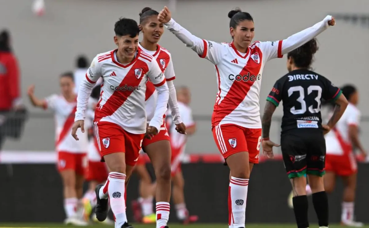 Las chicas del Más Grande vencieron a SAT