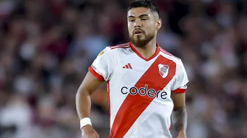 Paulo Díaz se mantiene firme en el once.