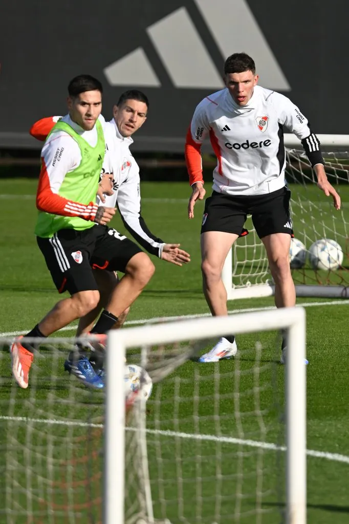 Franco Carboni durante el entrenamiento de River. (LPM/Diego Haliasz)