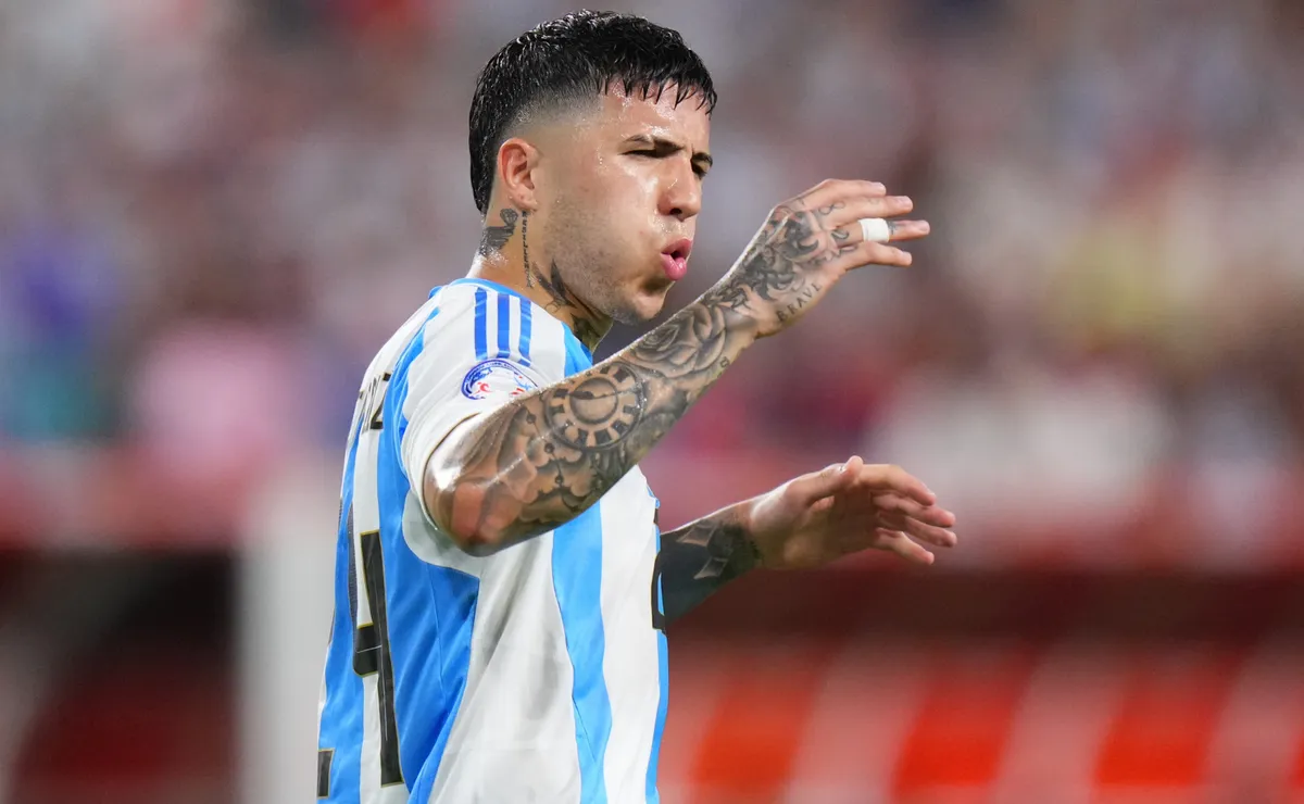 Enzo Fernández será nuevamente titular en la mitad de la cancha de Argentina.