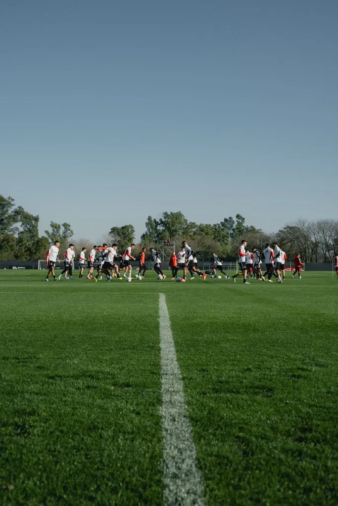 River entrenará en doble turno este martes en Ezeiza.