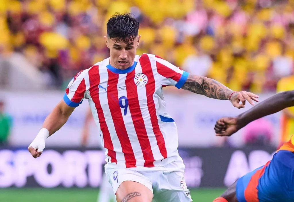 Bareiro va a jugar en River. Foto: Imago.