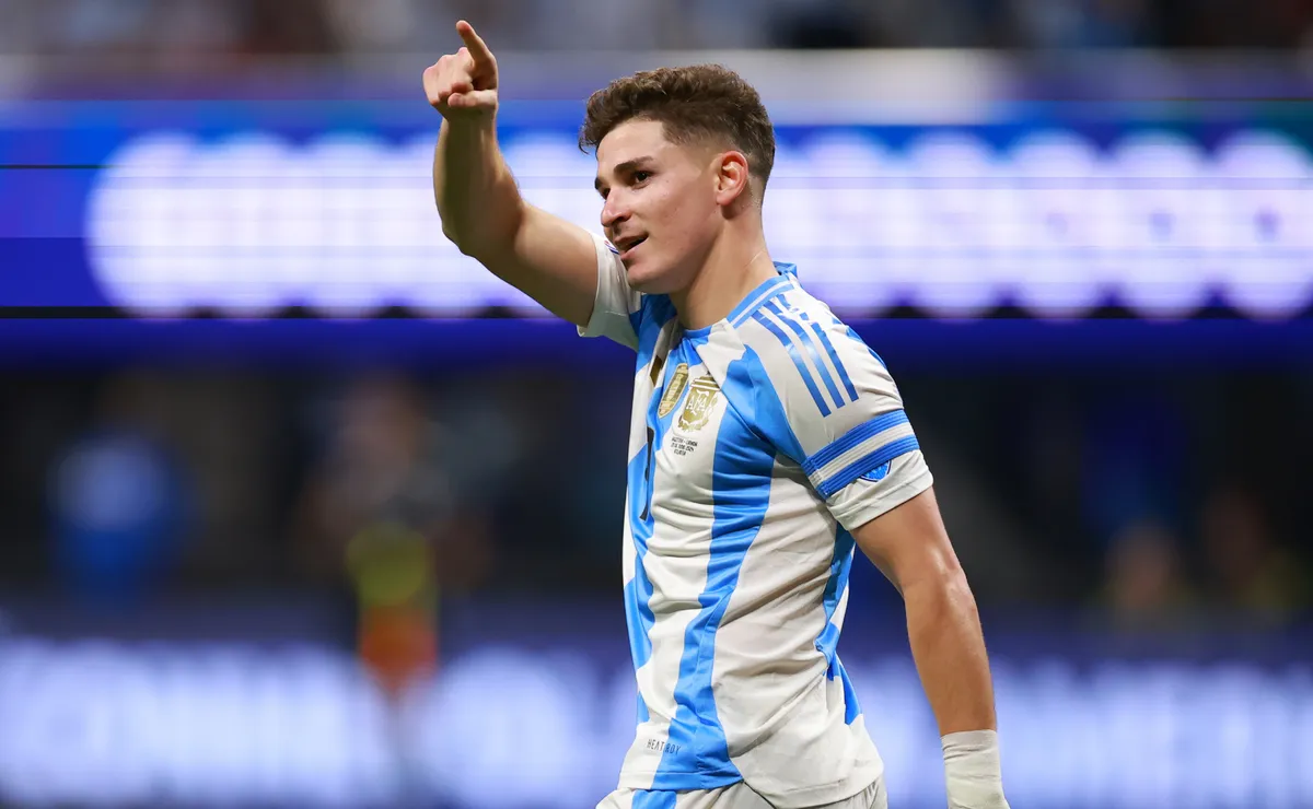 Todos los títulos de Julián Álvarez en su carrera.