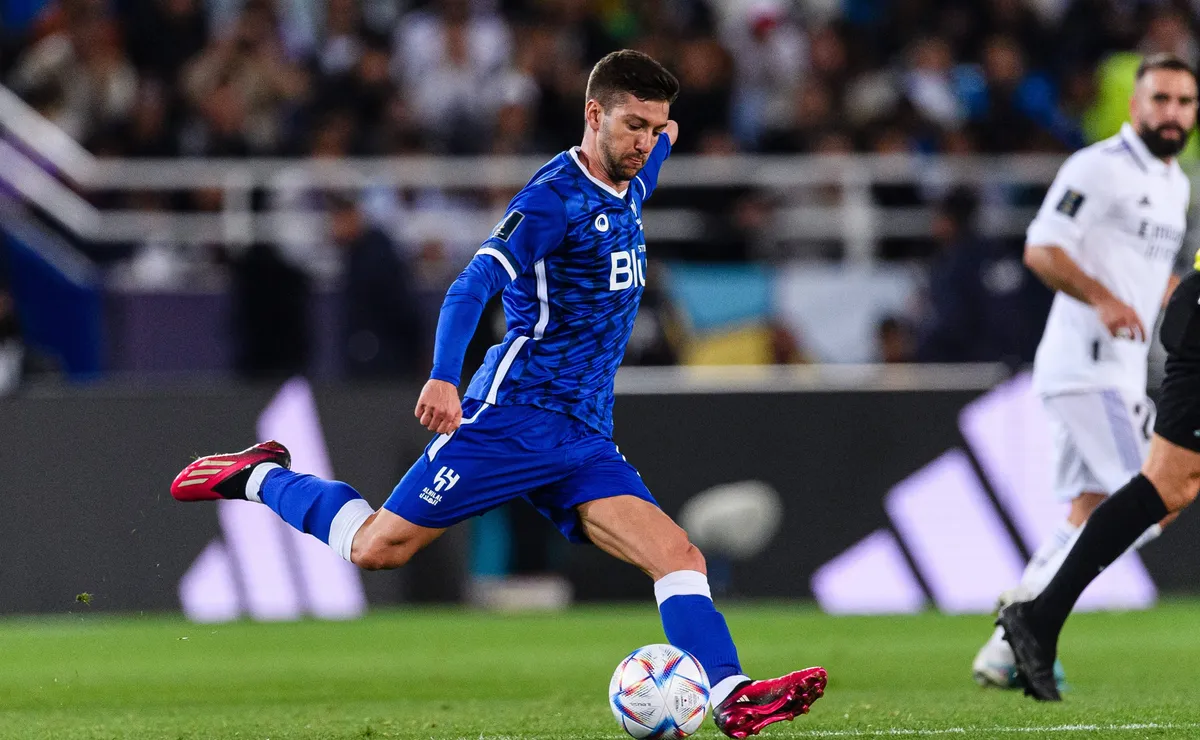 Luciano Vietto no jugará en River: firmó en Racing.