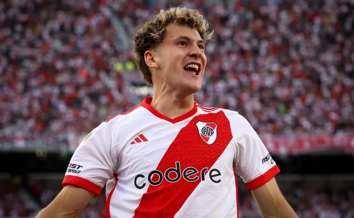 Colidio se asienta en River.