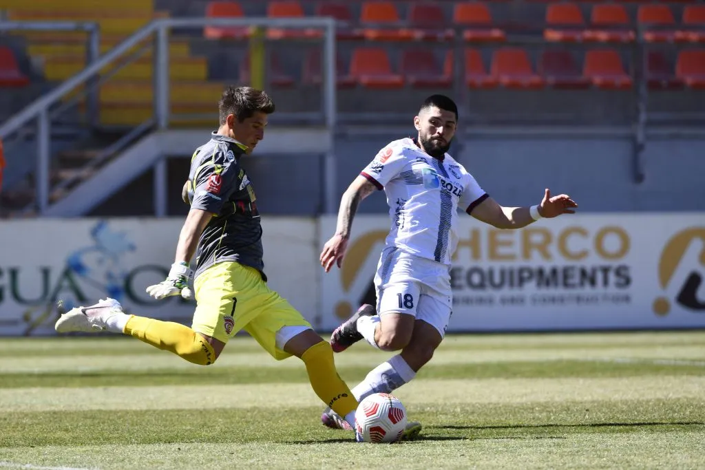 Maximiliano Velazco durante su estancia en Cobreloa de Chile. (Imago)