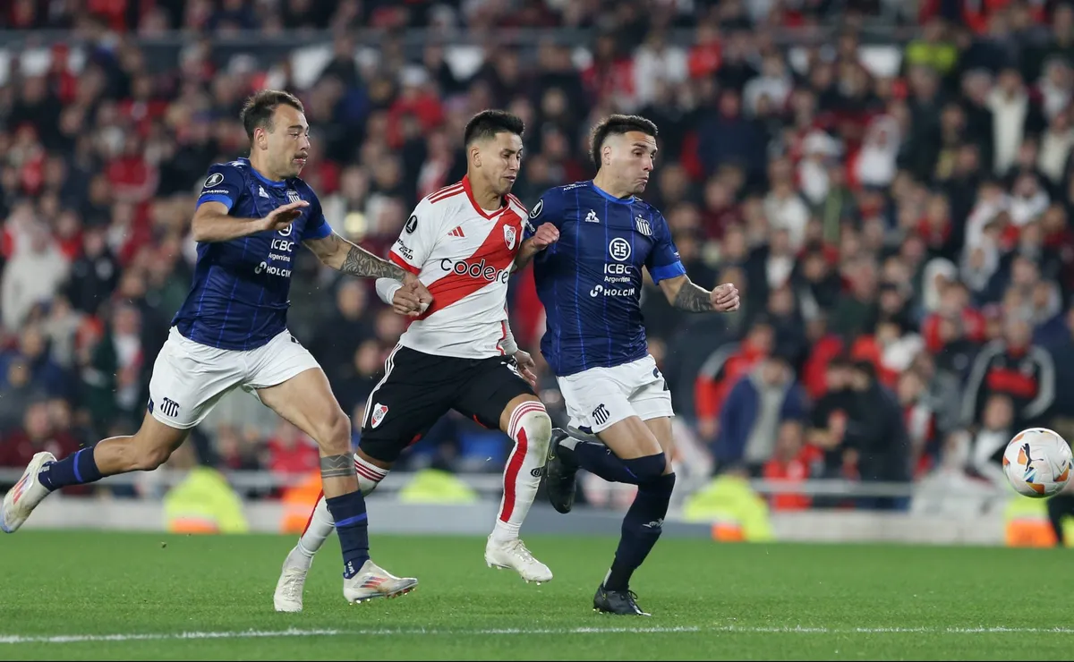 River y Talleres se enfrentan en el Monumental.