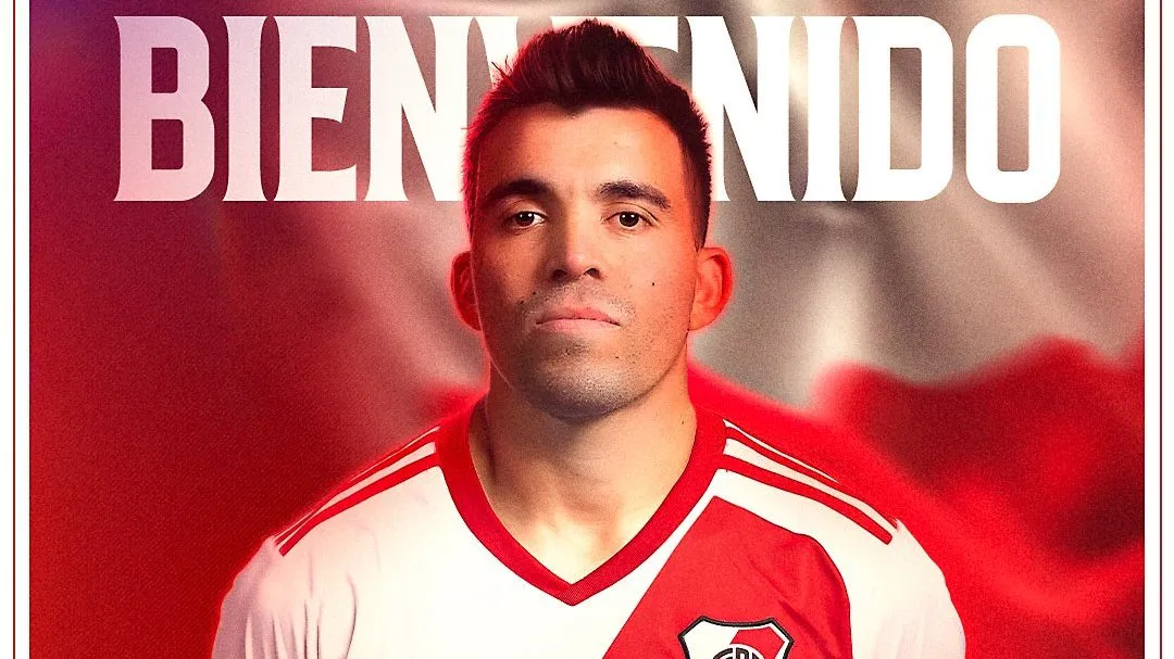 La bienvenida de River para el Huevo Acuña.