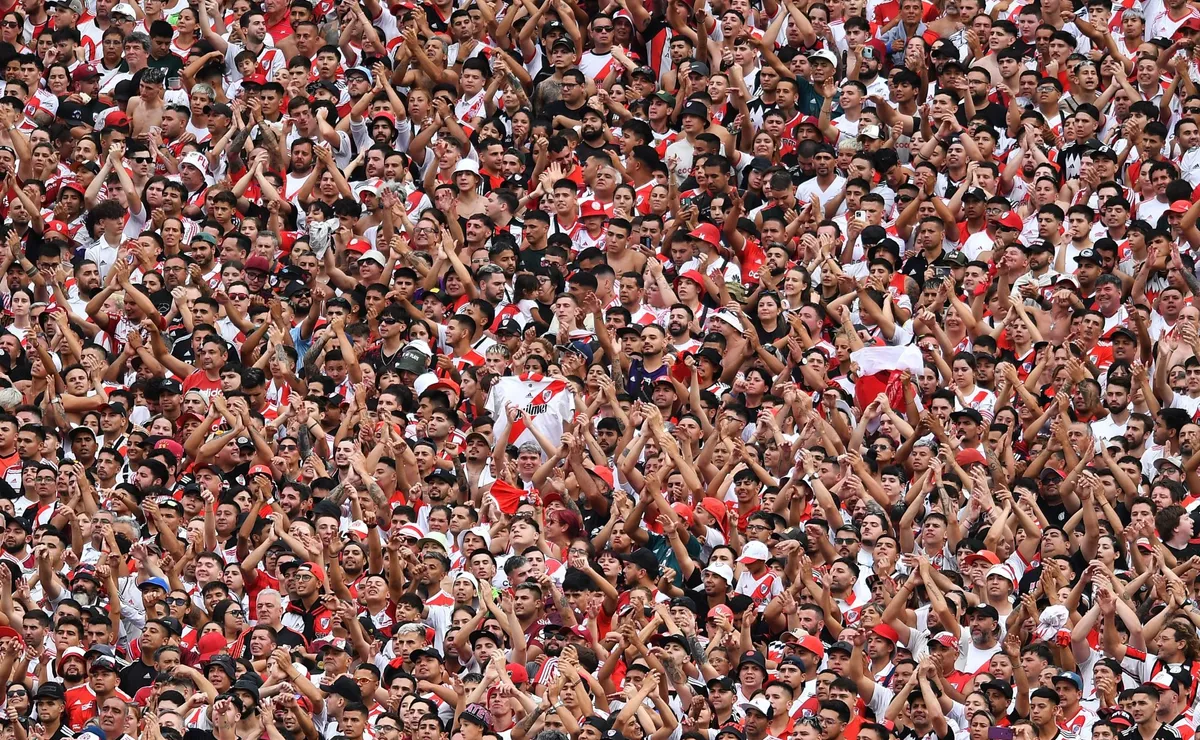 Los socios de River agotaron el primer cupo de entradas del día