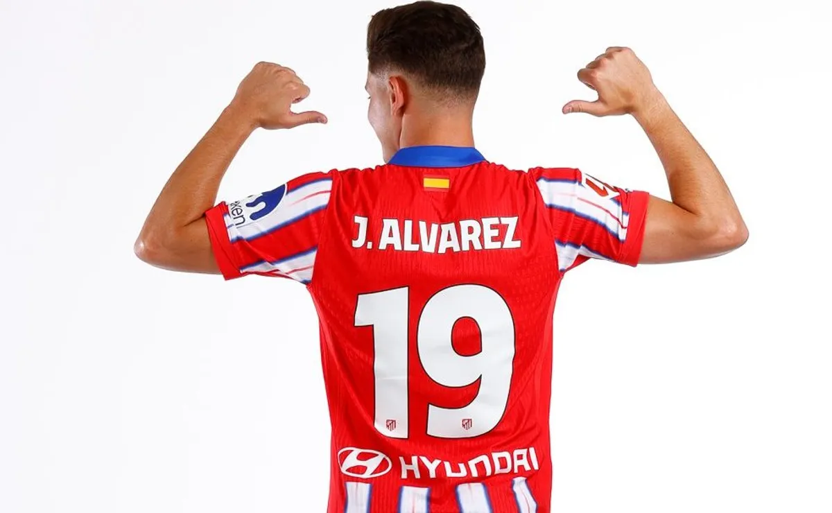 Julián Álvarez ya esta en el Atlético de Madrid.